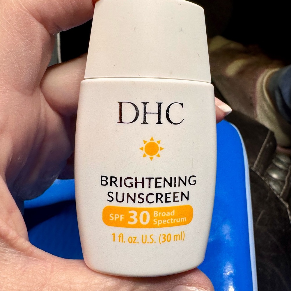 DHC Brightening Sunscreen SPF 30 - White